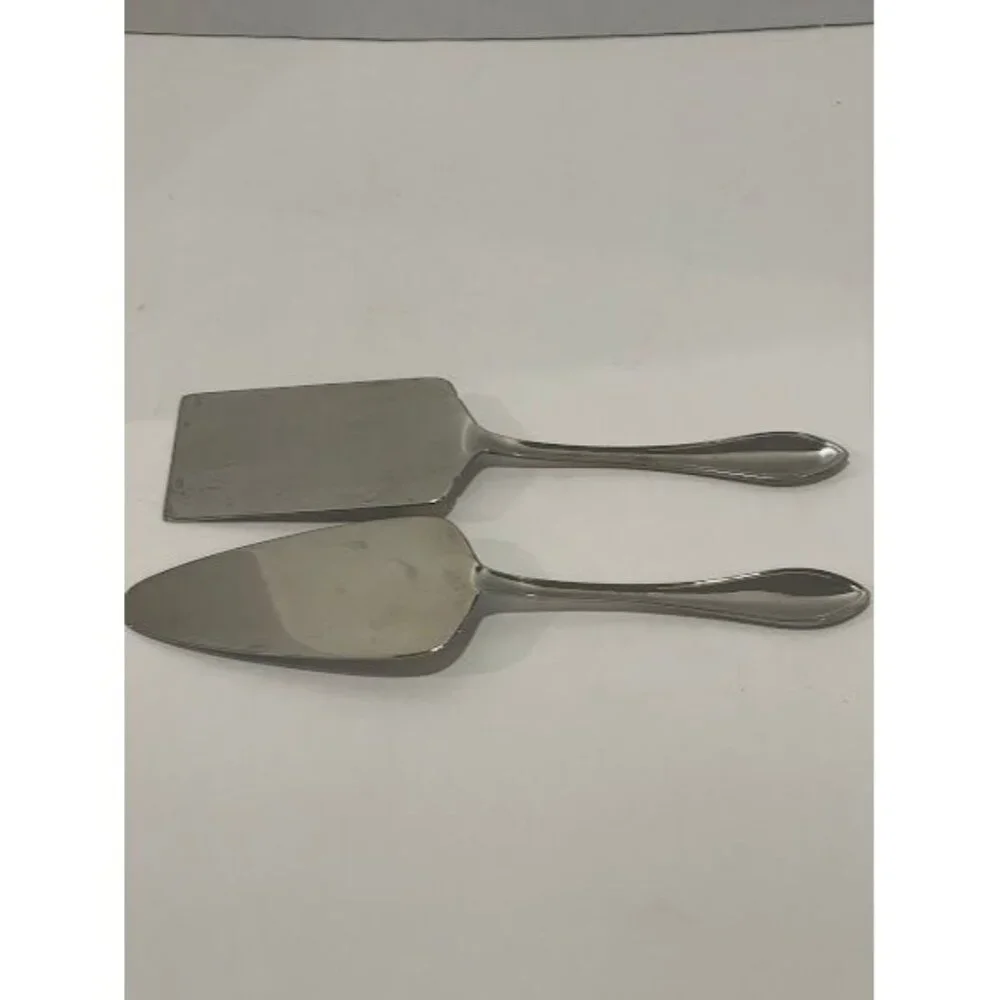 Wallace Silver Plated Cake & Pie‎ Server Set